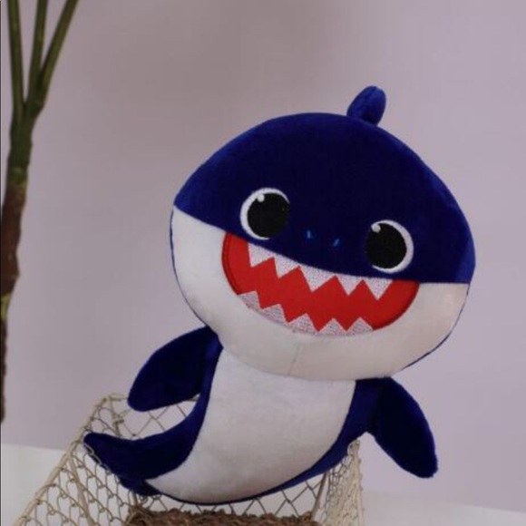 Baby shark led plush singing - Picture 7 of 8